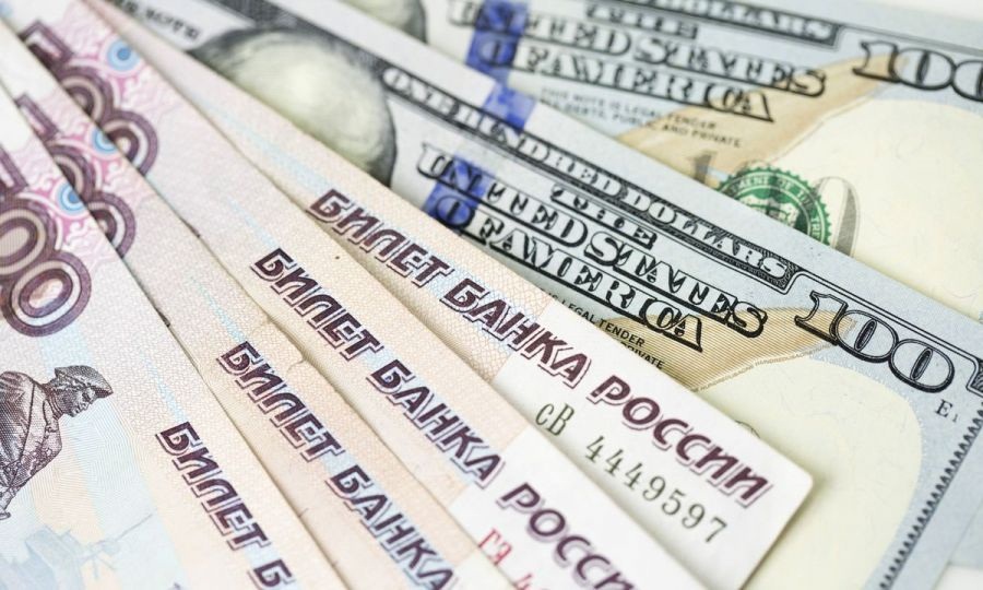 Russia hits cutoff time for dollar bond installments