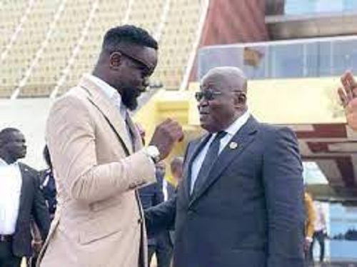 If you are careless, foreigners will dictate to you, Sarkodie criticizes the government.