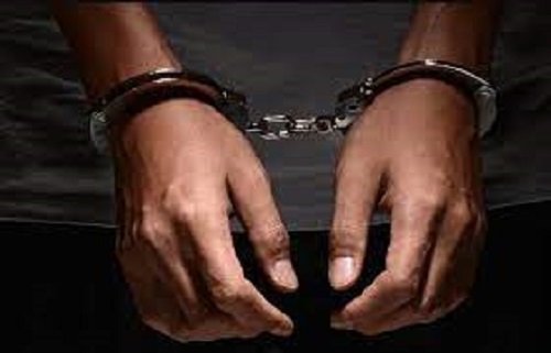 Five are detained by police in Kumasi for assaulting fire officers.